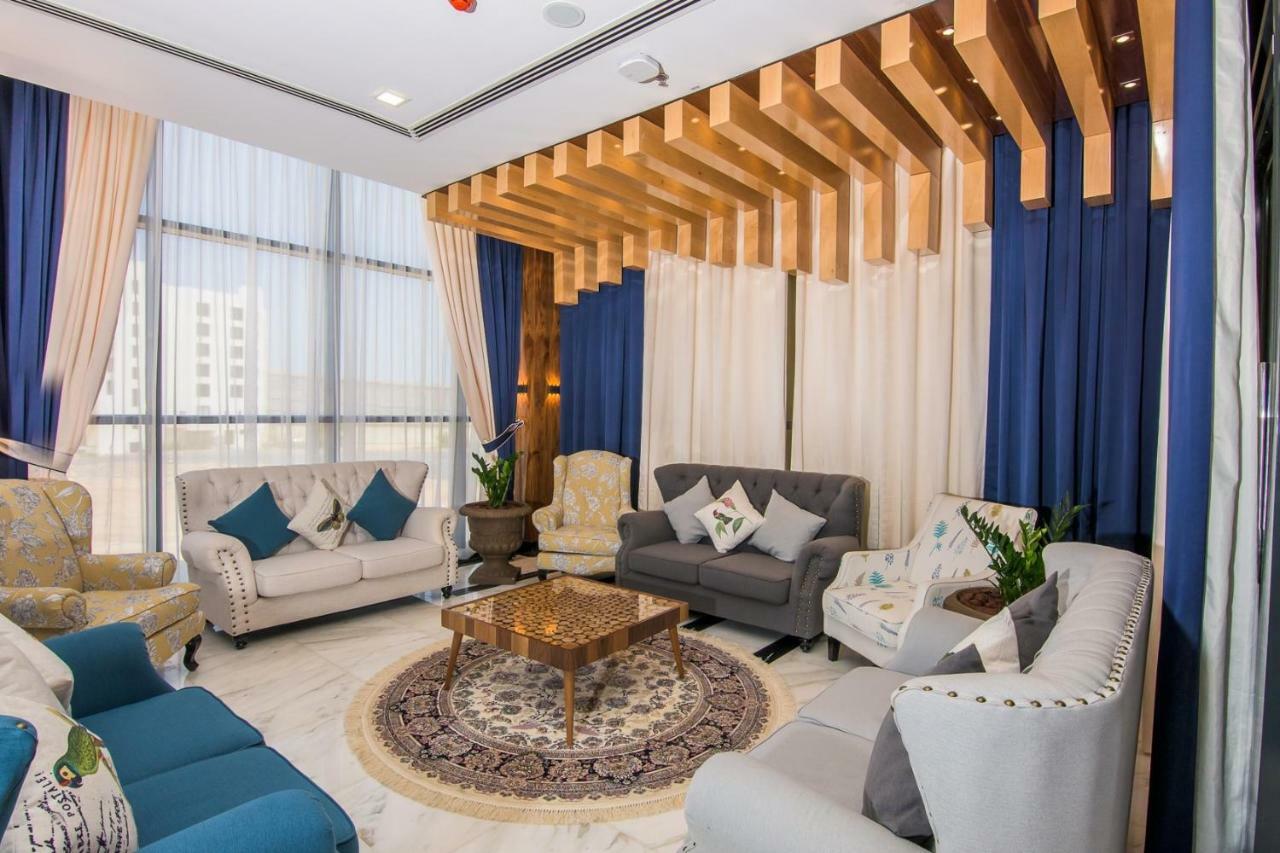 Gate Hotel
